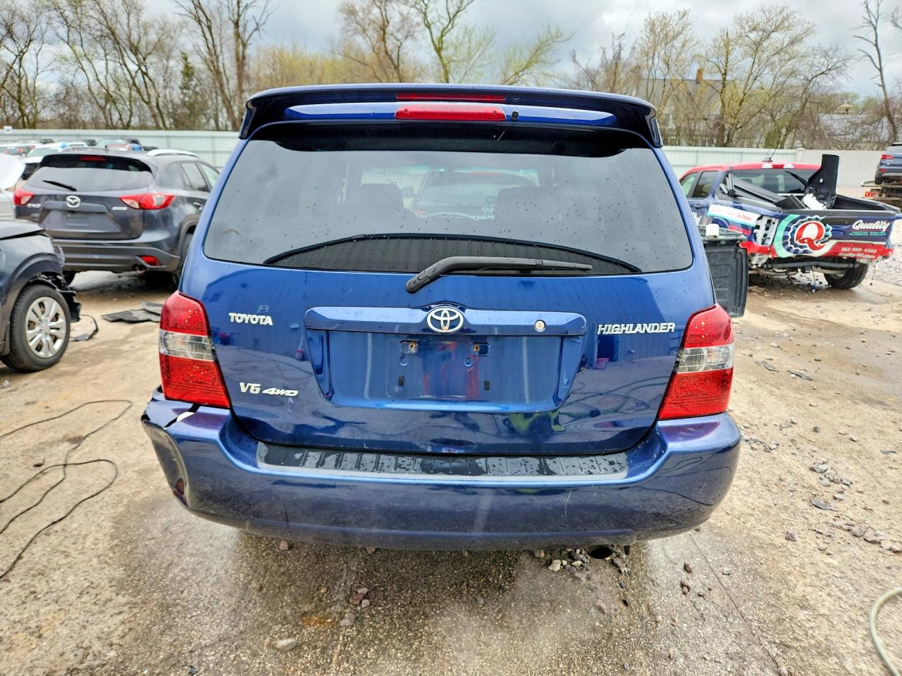 TOYOTA HIGHLANDER 2004 — 7