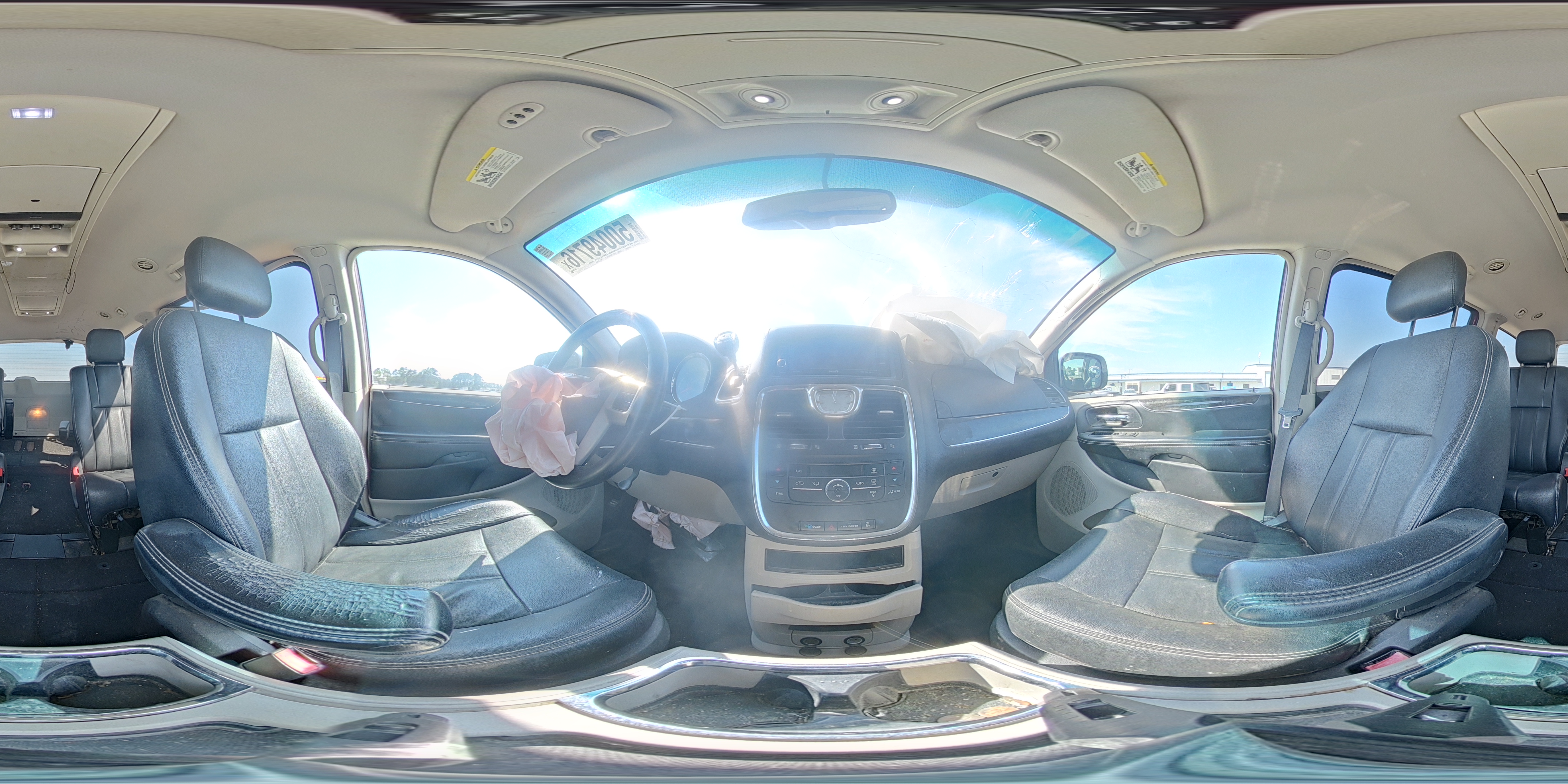 CHRYSLER TOWN & COUNTRY 2015 — 16