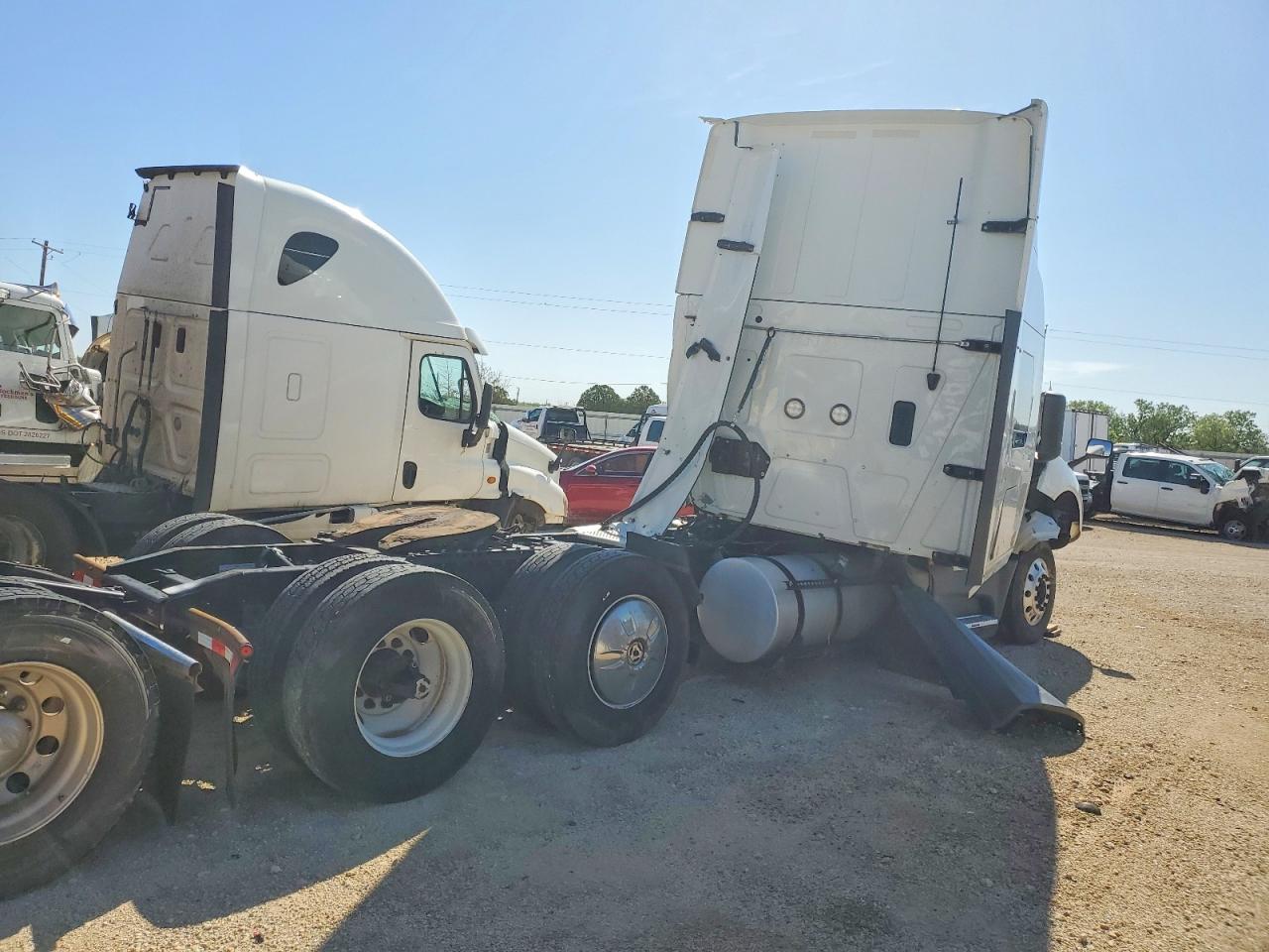 2021 INTERNATIONAL LT625