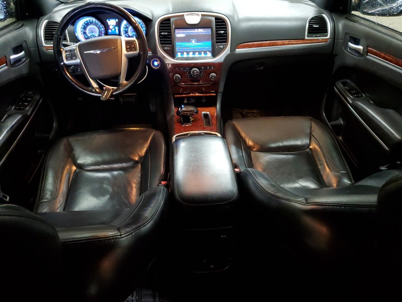 CHRYSLER 300 2012 — 9