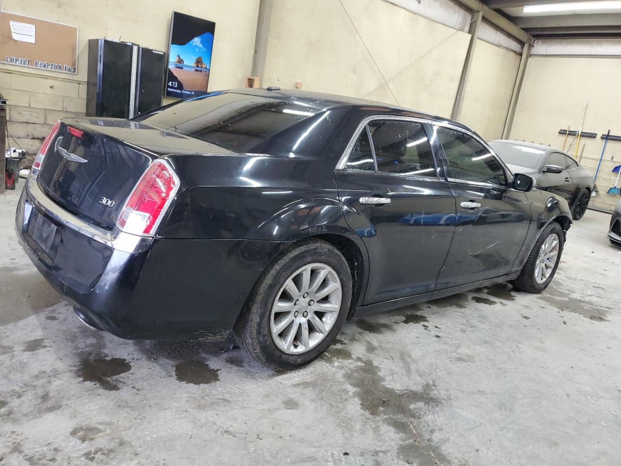 CHRYSLER 300 2012 — 4