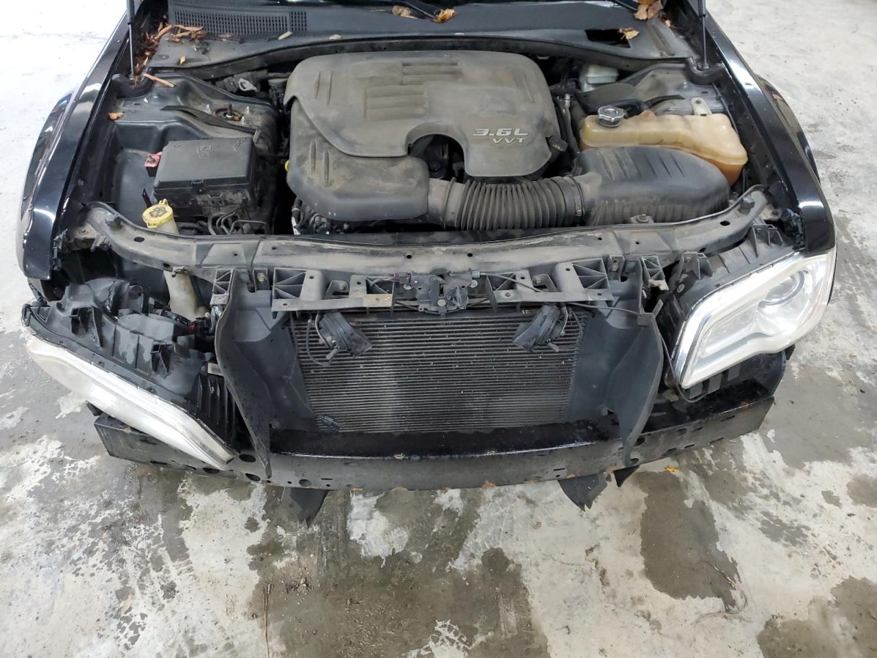 CHRYSLER 300 2012 — 12