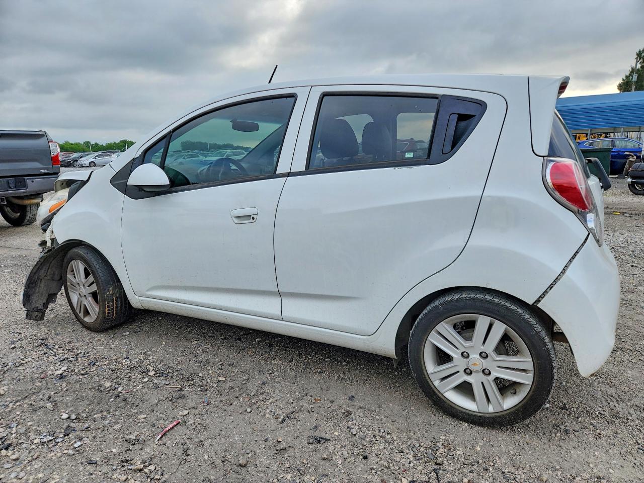 CHEVROLET SPARK 2015 — 3