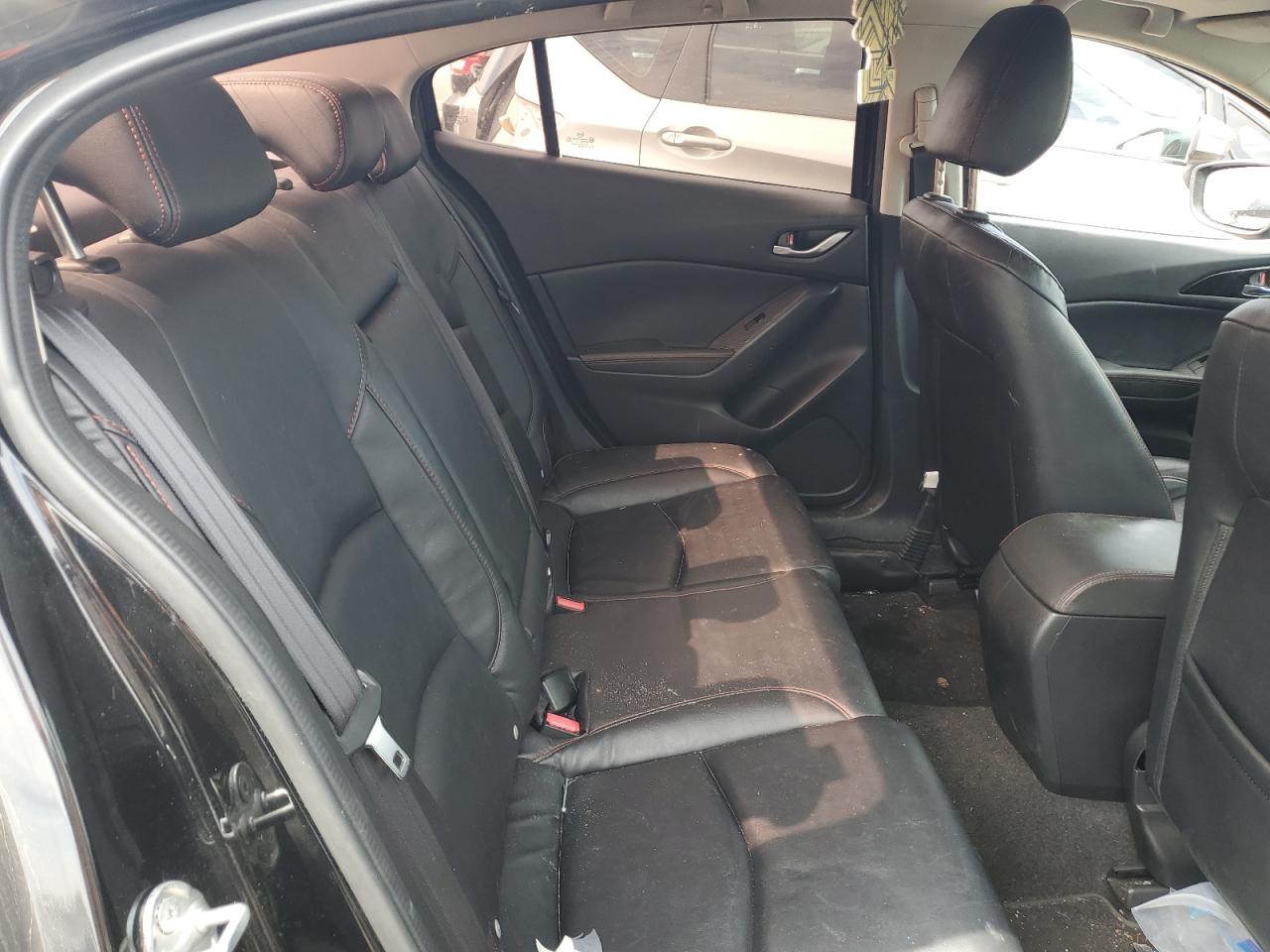 MAZDA 3 2015 — 11