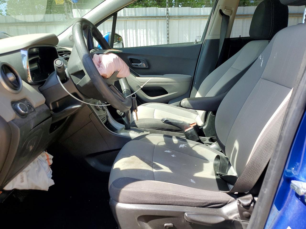 CHEVROLET TRAX 2016 — 8