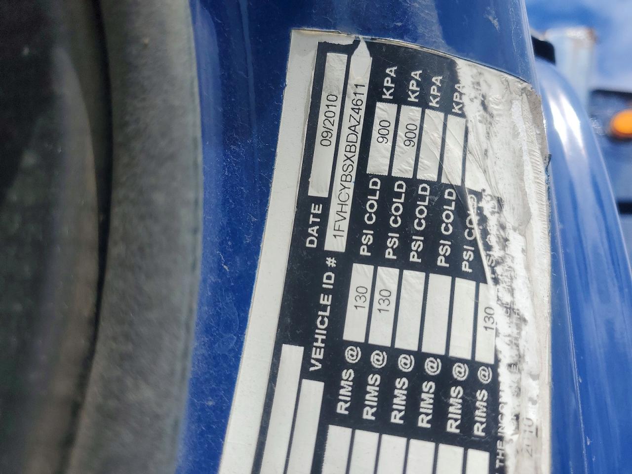 FREIGHTLINER M2 2011 — 11