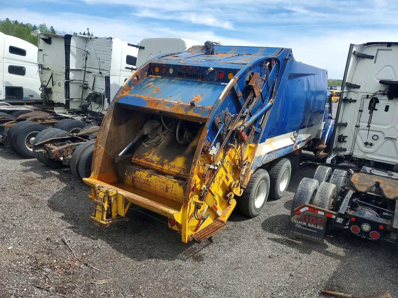 FREIGHTLINER M2 2011 — 5