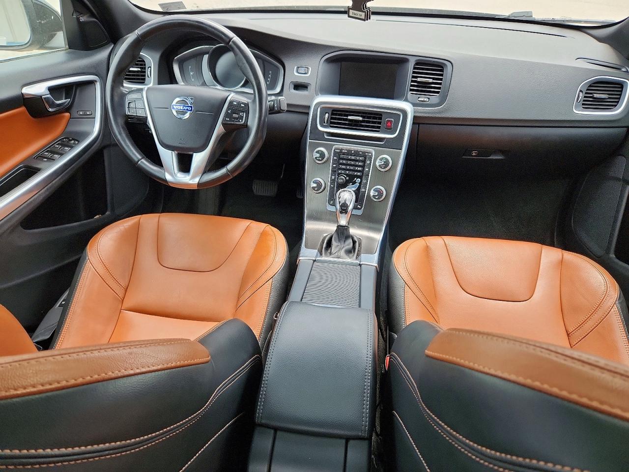 VOLVO S60 2015 — 9