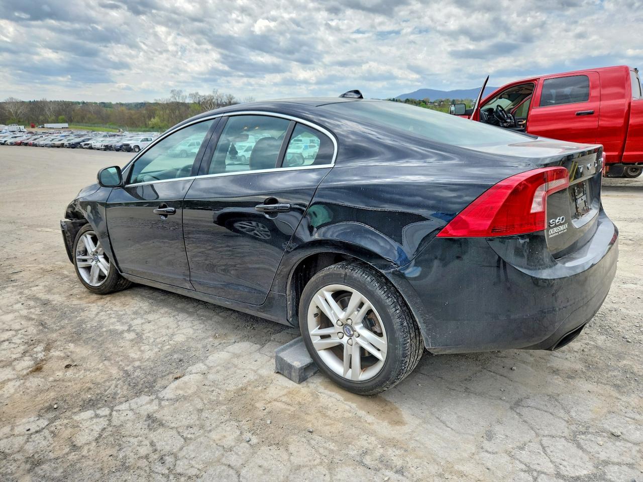 VOLVO S60 2015 — 3