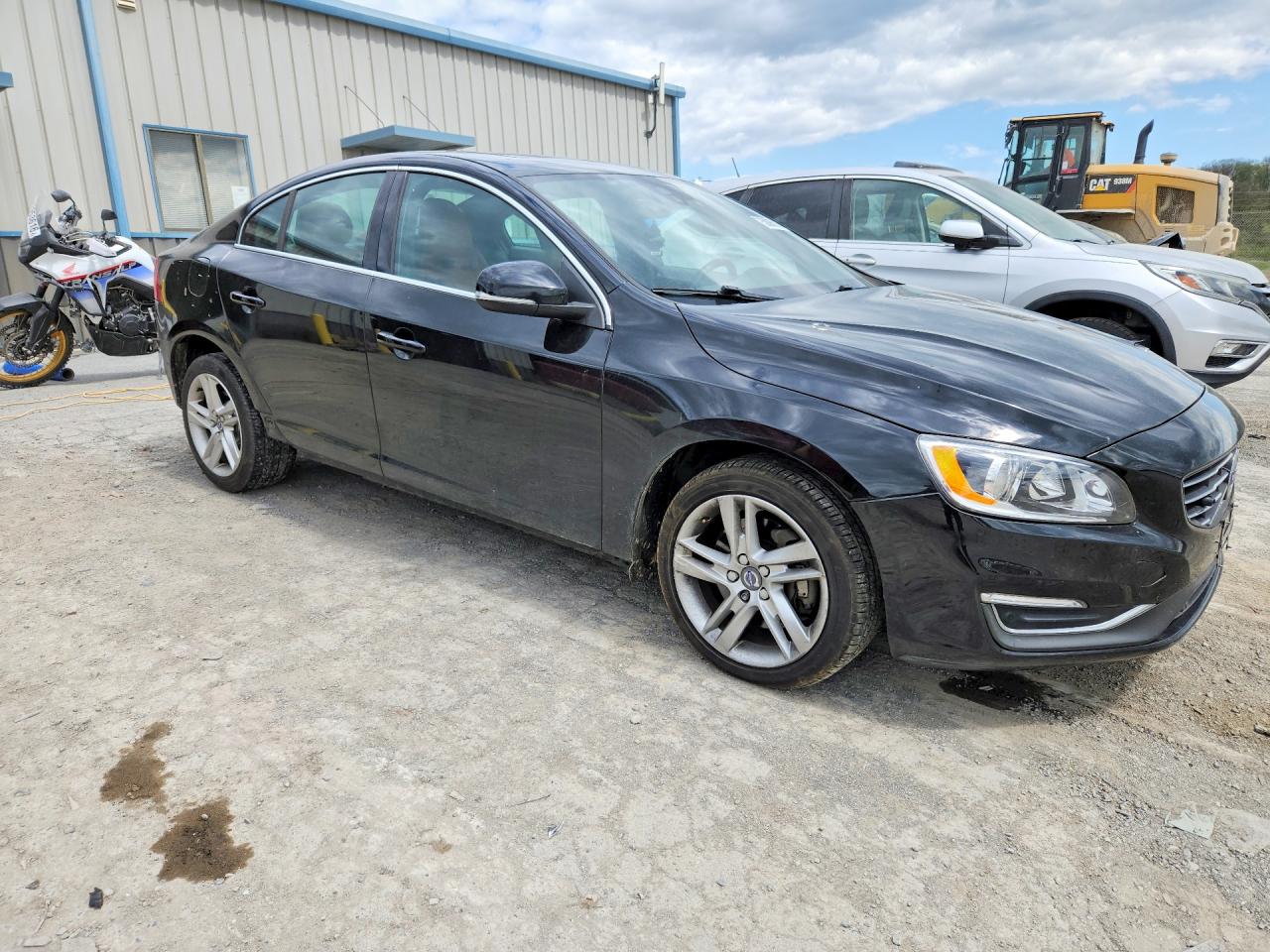 VOLVO S60 2015 — 5