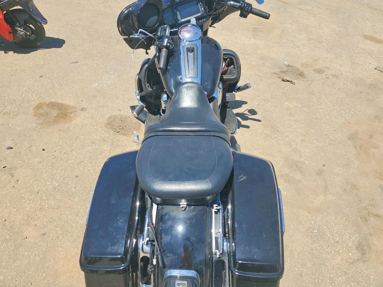 HARLEY-DAVIDSON FLHTK 2014 — 7