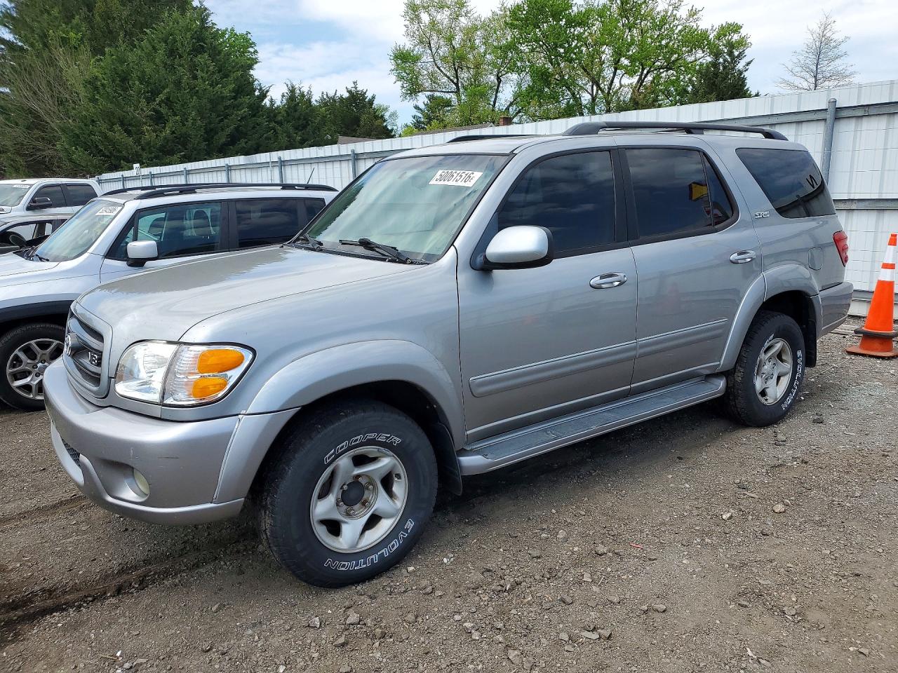 TOYOTA SEQUOIA 2002 — 2
