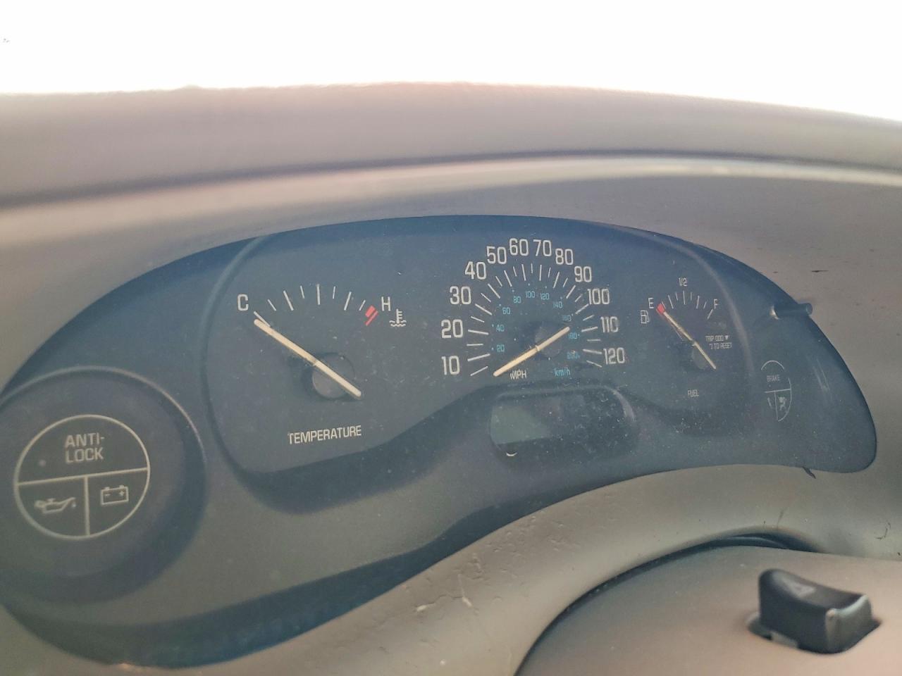 BUICK CENTURY 2003 — 10