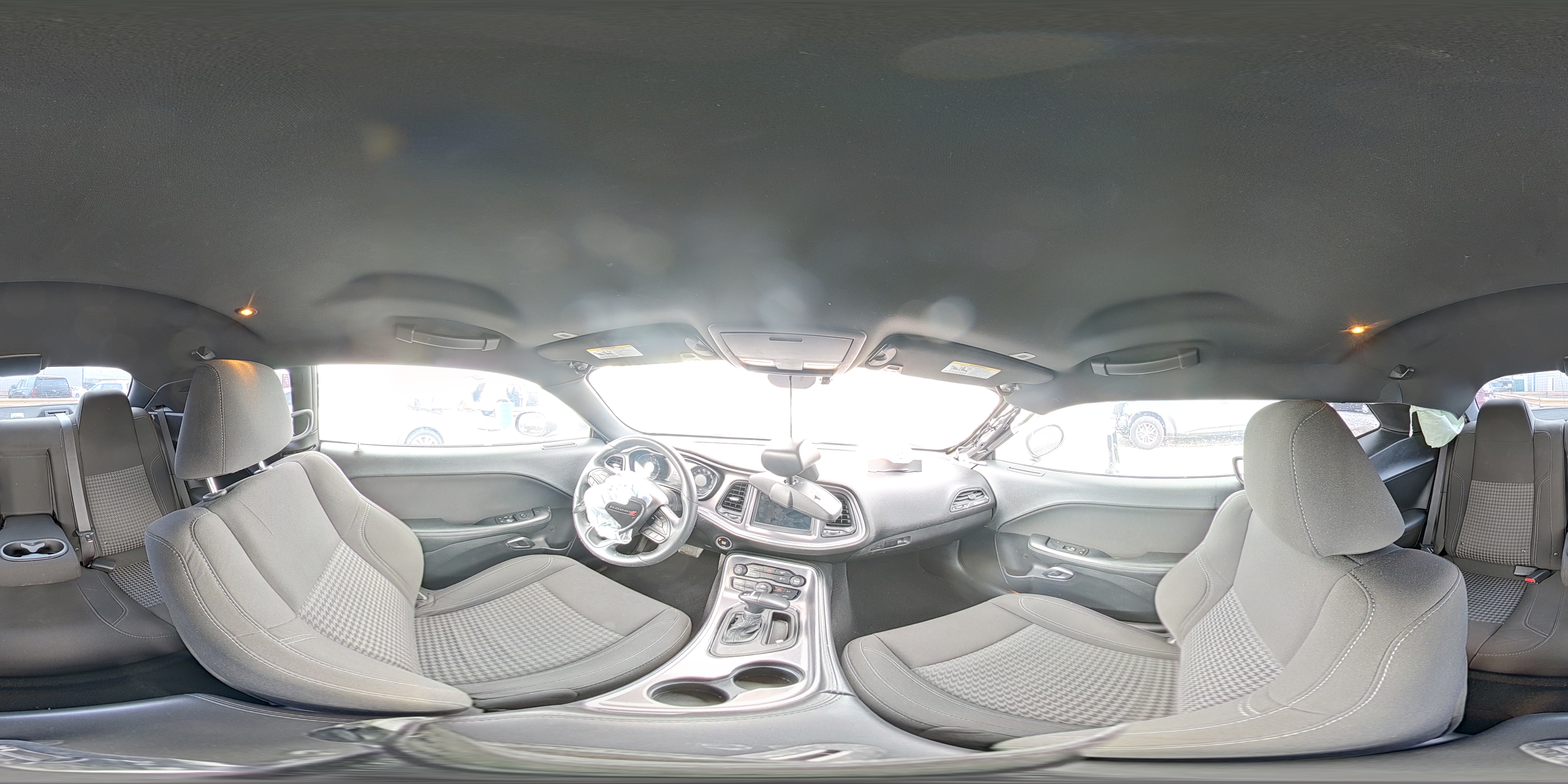 DODGE CHALLENGER 2020 — 14