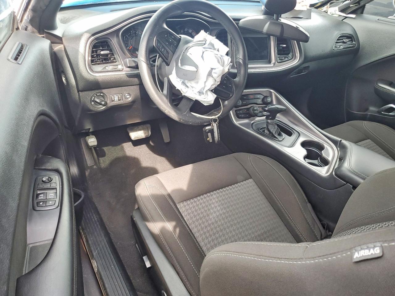 DODGE CHALLENGER 2020 — 9