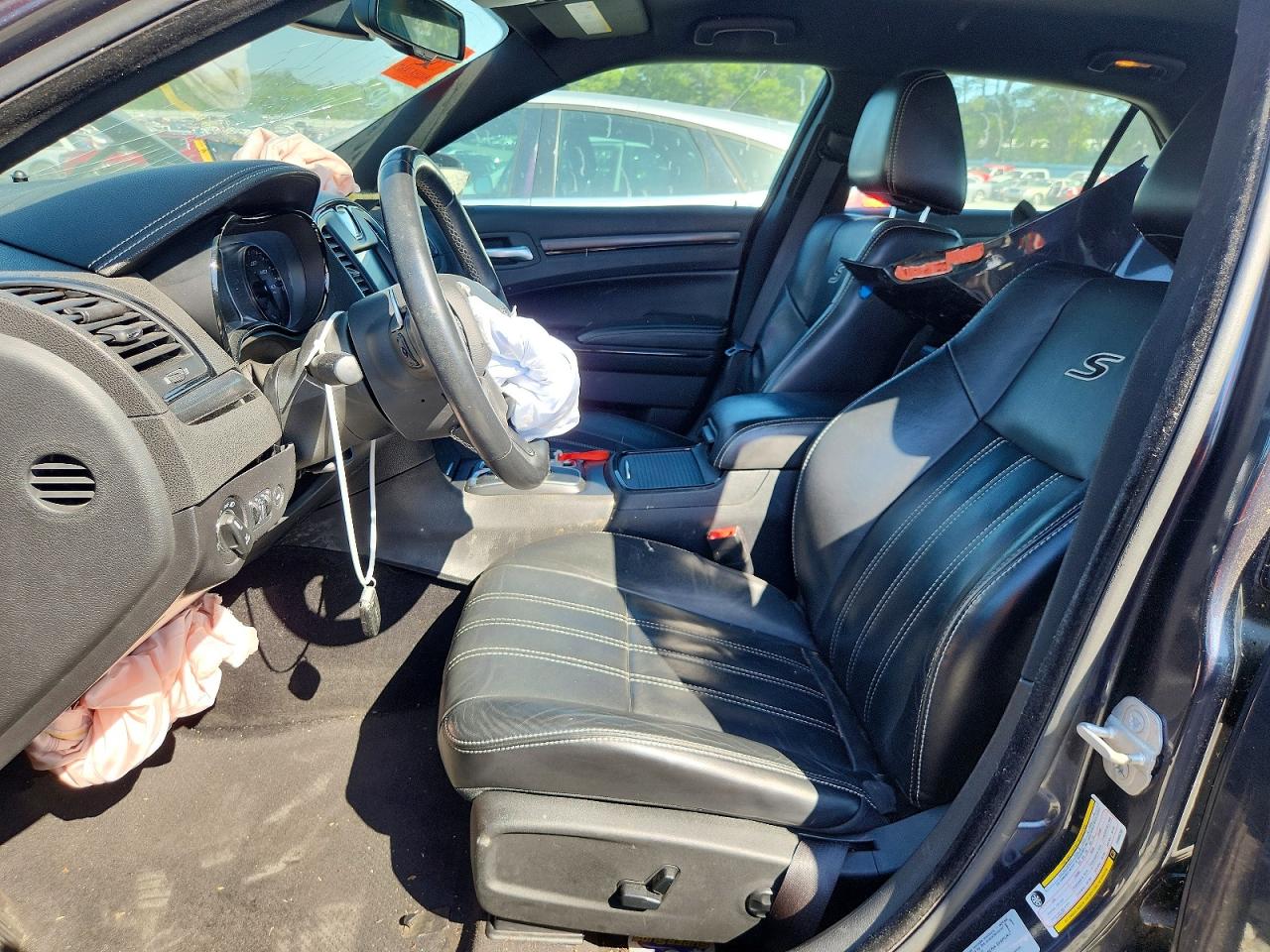 CHRYSLER 300 2015 — 8