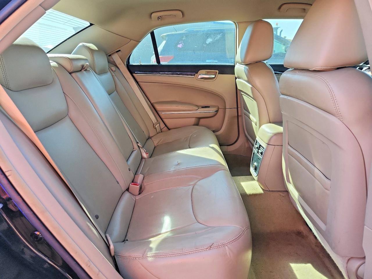 CHRYSLER 300 2014 — 11