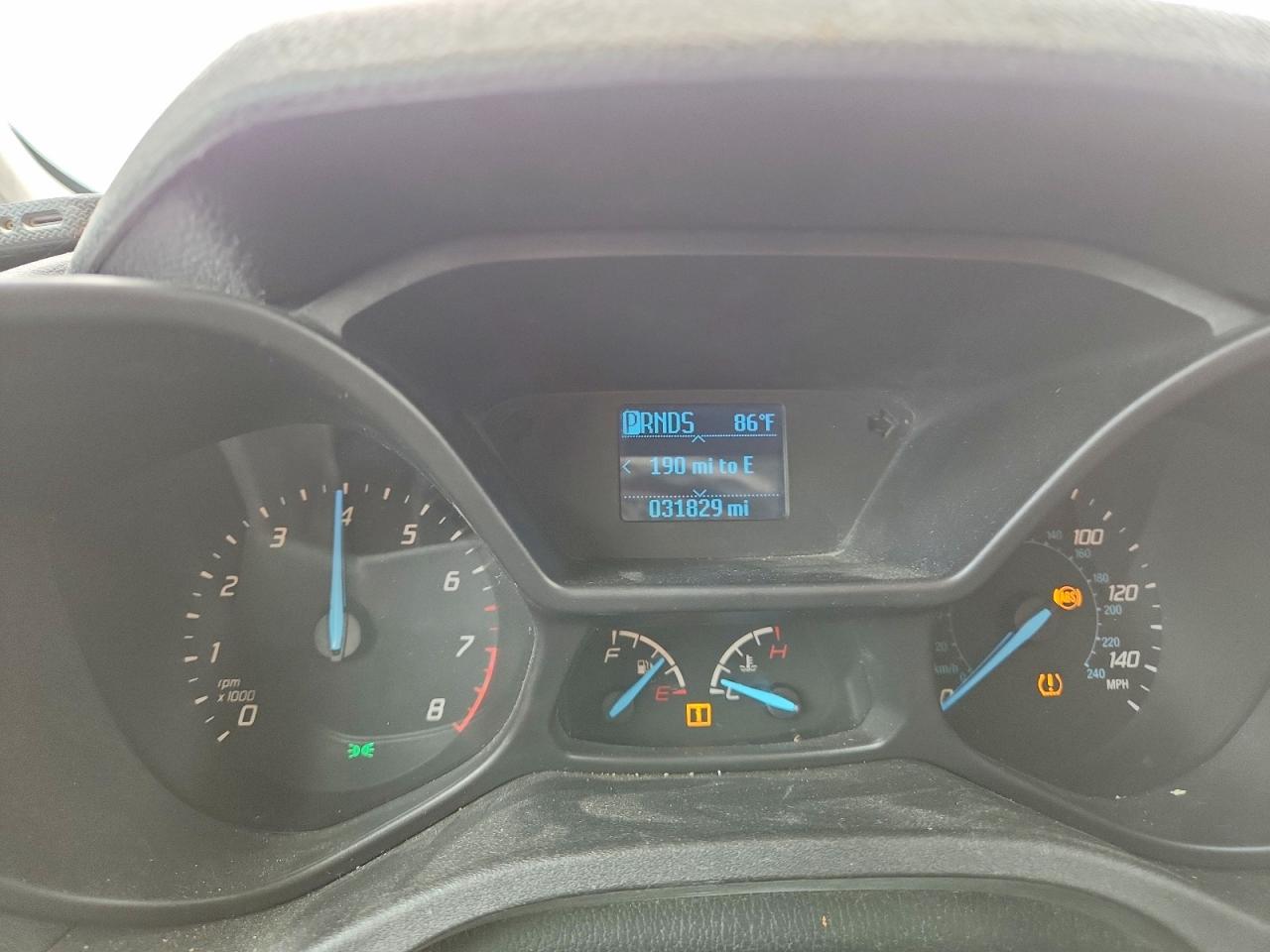 FORD TRANSIT CONNECT 2017 — 10