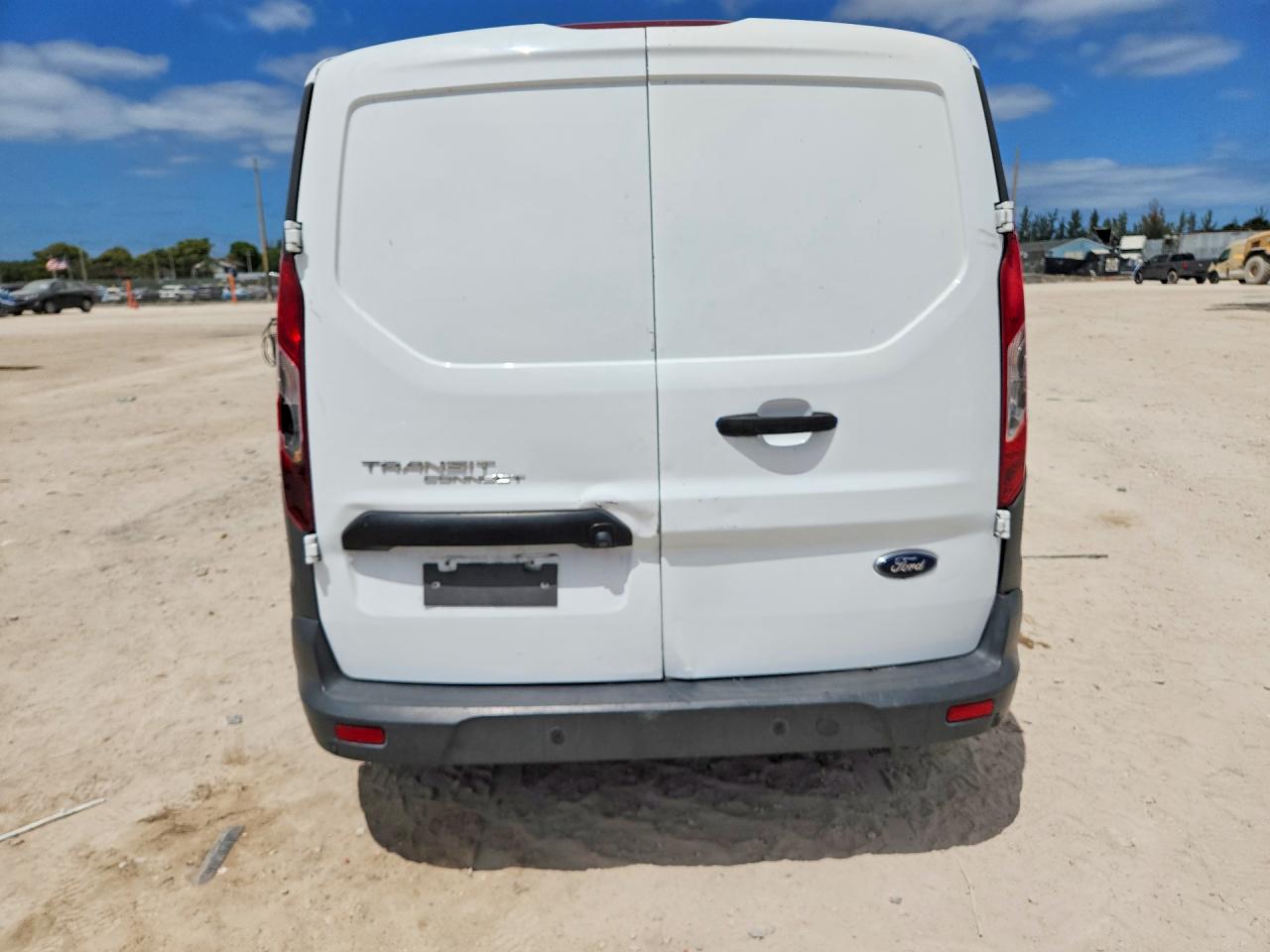 FORD TRANSIT CONNECT 2017 — 7