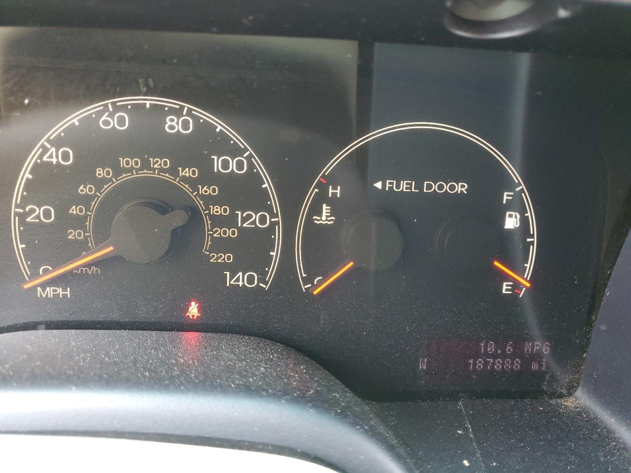 LINCOLN NAVIGATOR 2005 — 10
