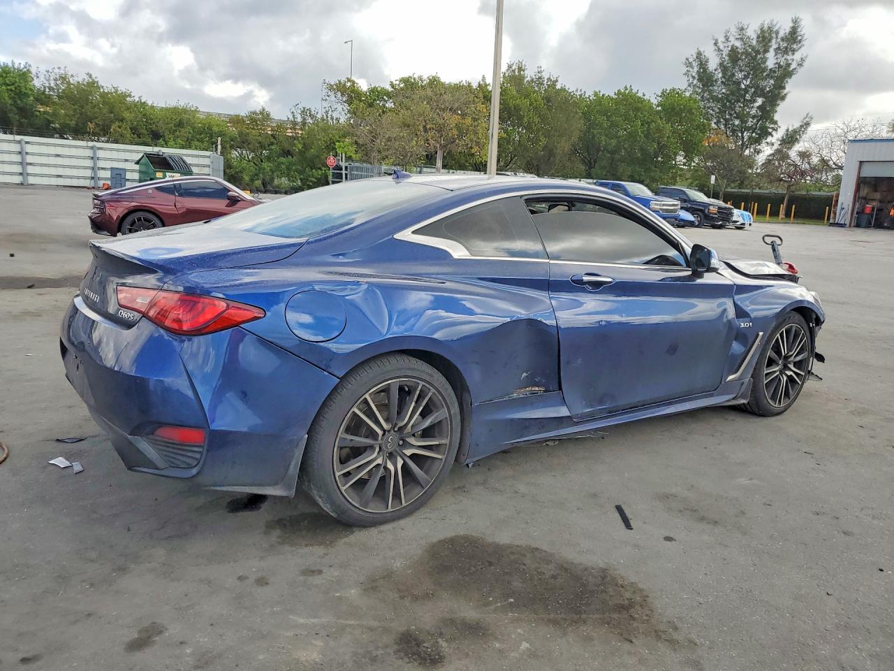 INFINITI Q60 2018 — 4