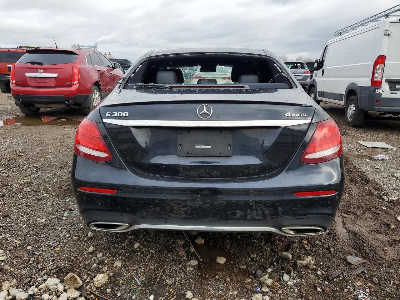 MERCEDES-BENZ E 2018 — 7