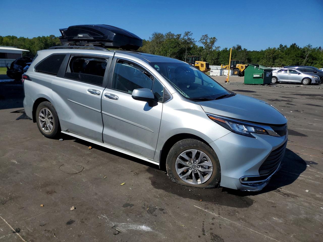 TOYOTA SIENNA 2023 — 5