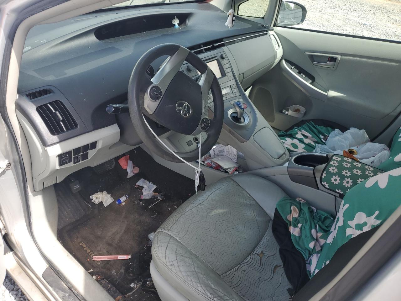 TOYOTA PRIUS 2013 — 9