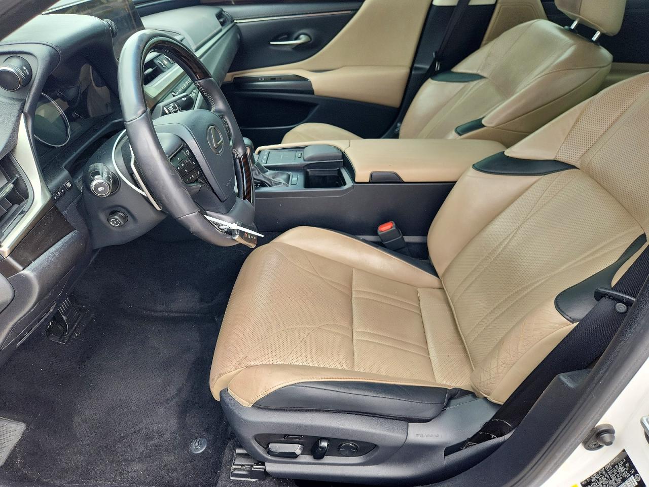 LEXUS ES 350 2019 — 8