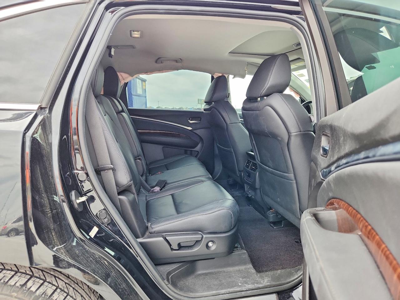 ACURA MDX 2017 — 12