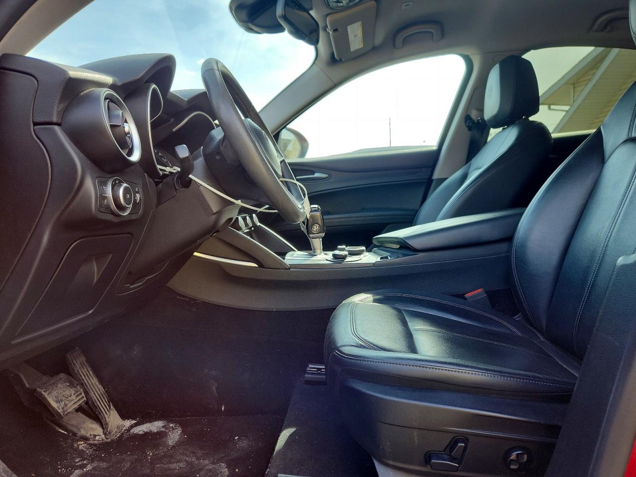 ALFA ROMEO STELVIO 2018 — 8