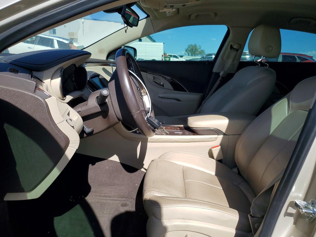 BUICK LACROSSE 2015 — 8