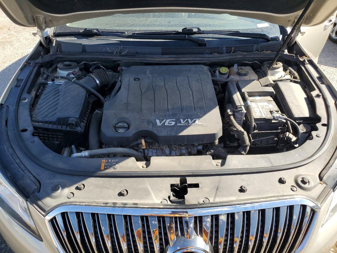 BUICK LACROSSE 2015 — 12