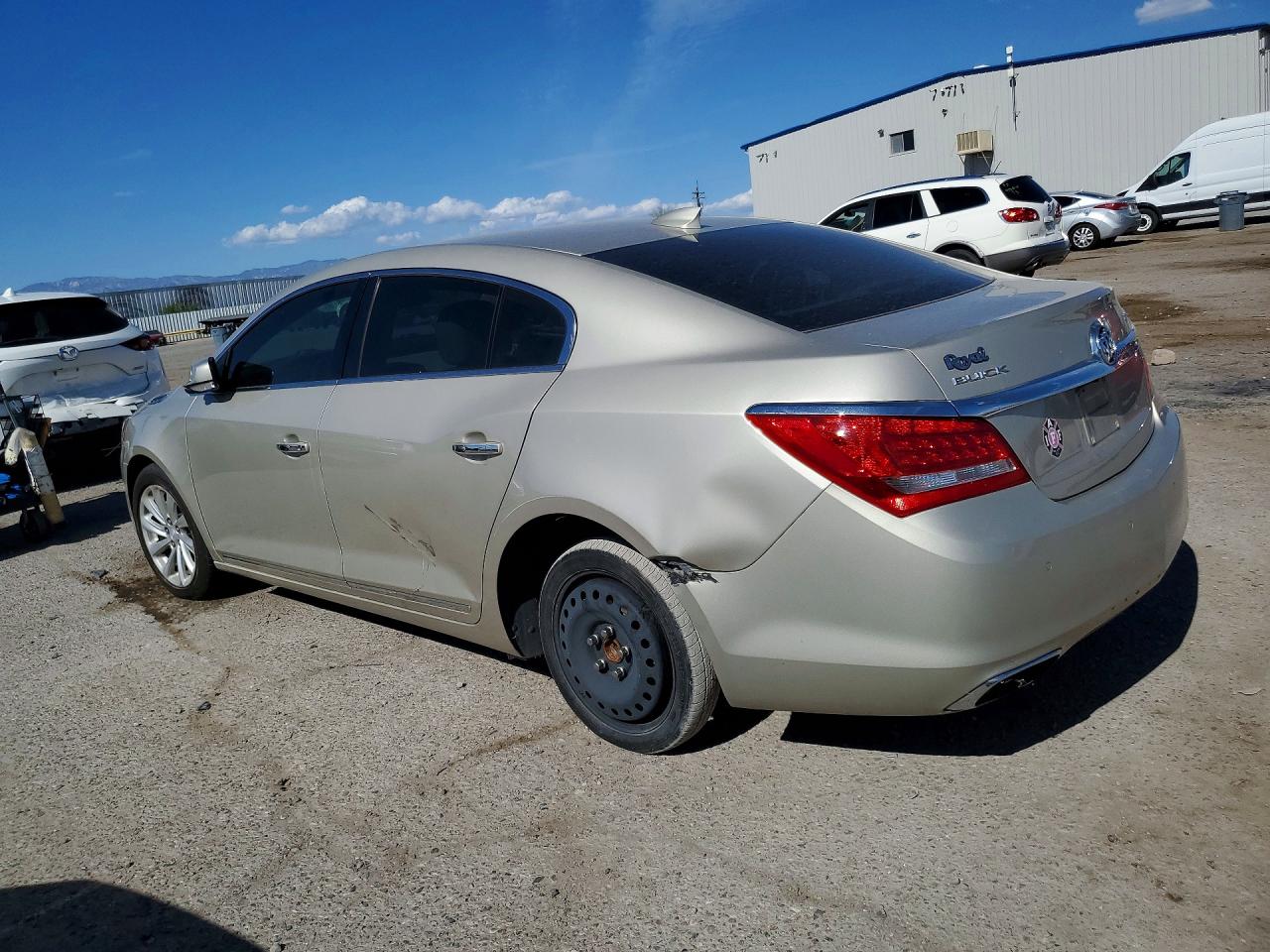 BUICK LACROSSE 2015 — 3
