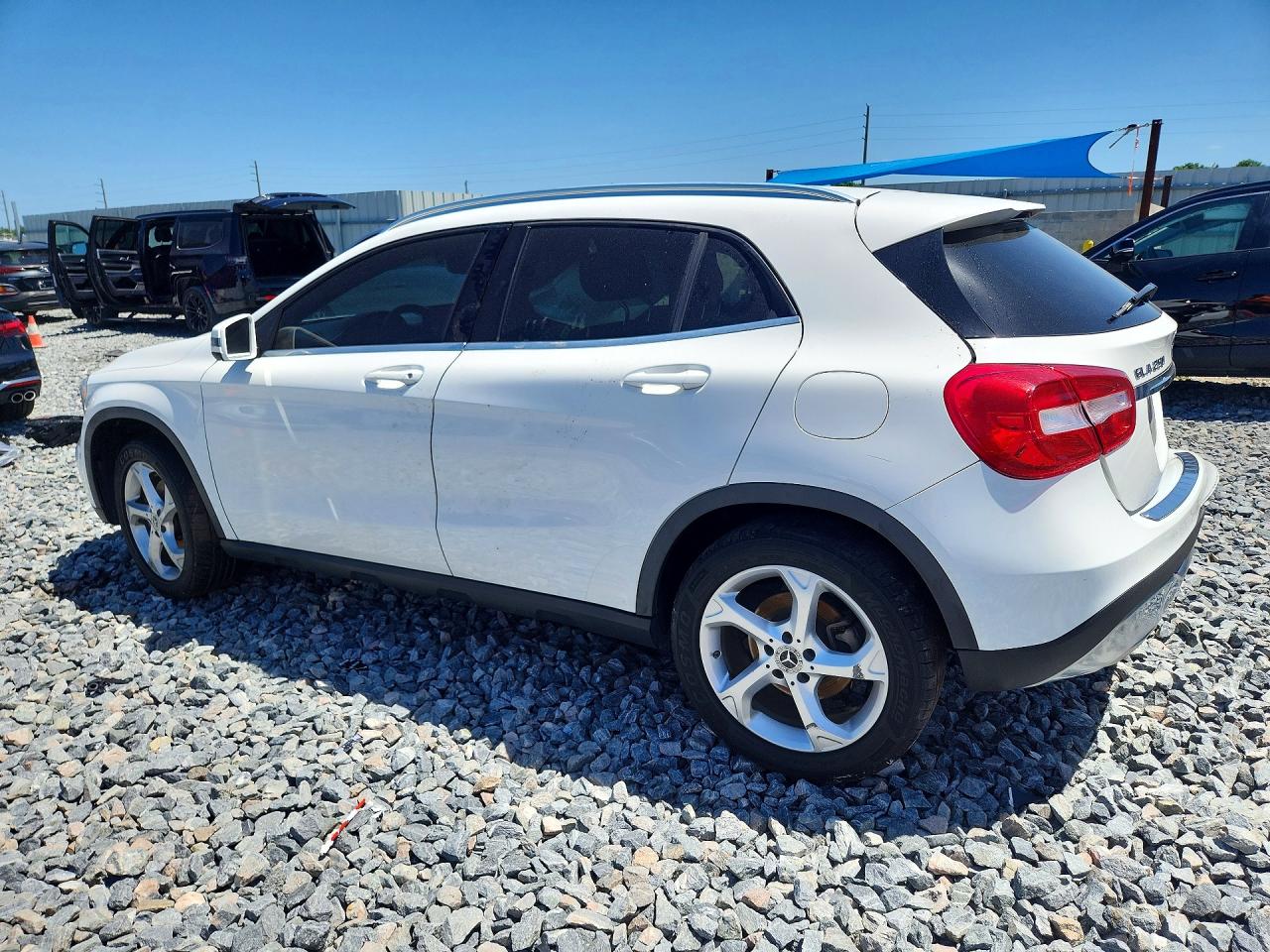MERCEDES-BENZ GLA 2018 — 3