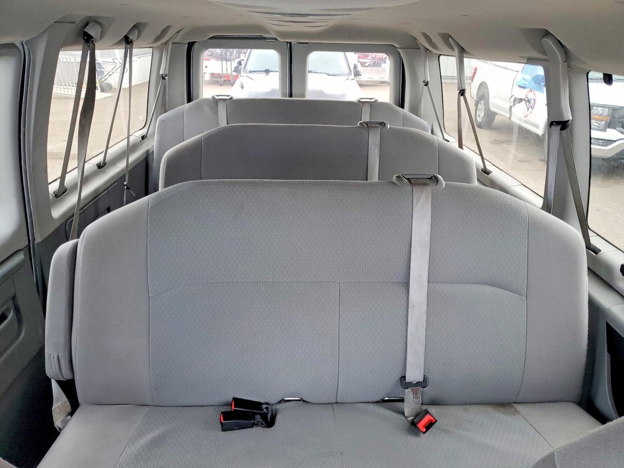 FORD ECONOLINE 2011 — 11