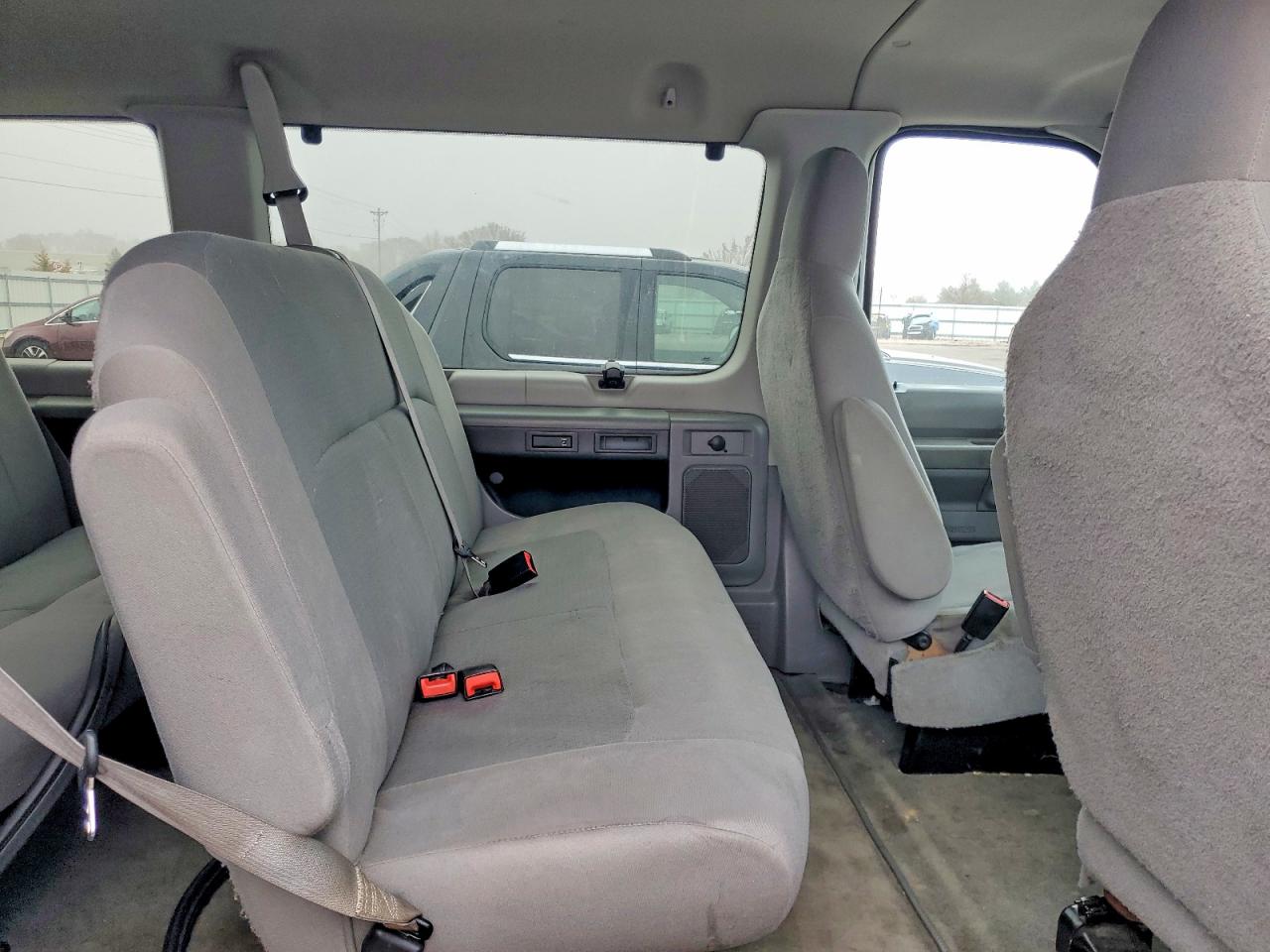 FORD ECONOLINE 2011 — 12