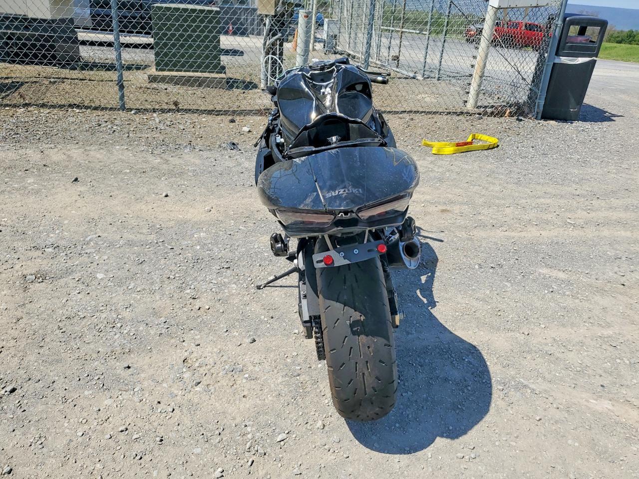 SUZUKI GSX1300 2024 — 5