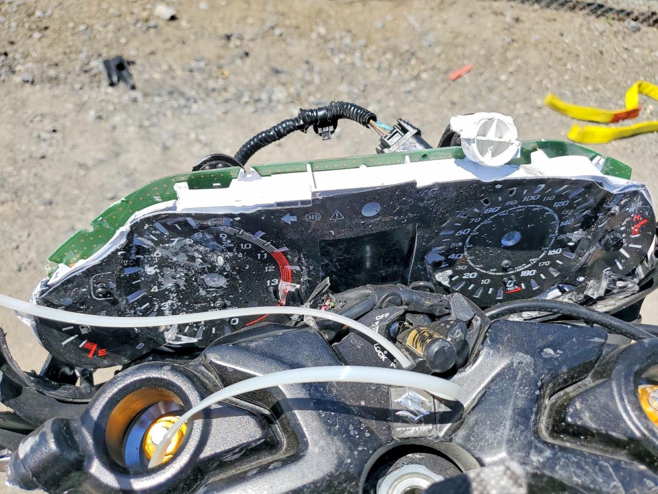 SUZUKI GSX1300 2024 — 8