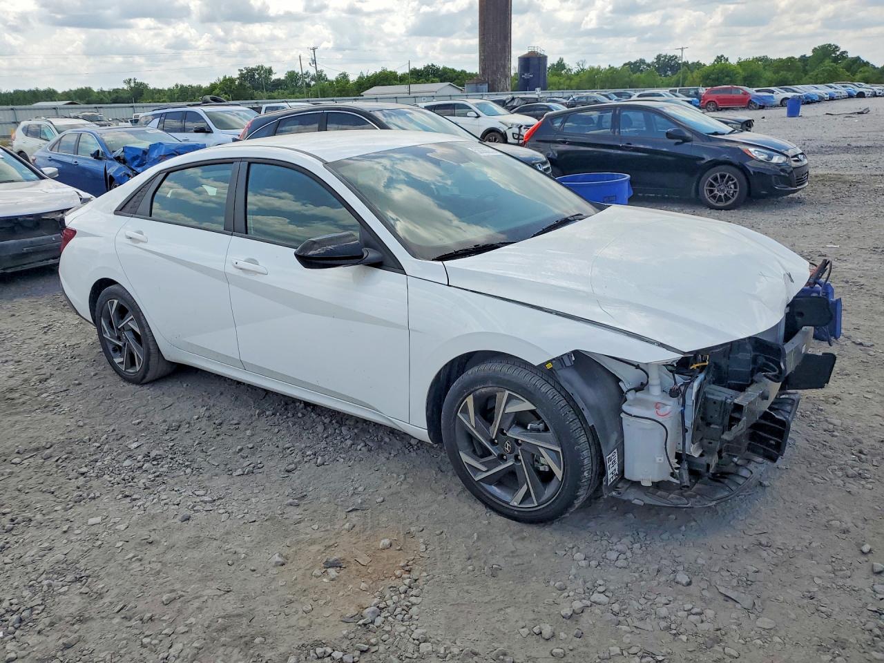 HYUNDAI ELANTRA HYBRID 2025 — 5