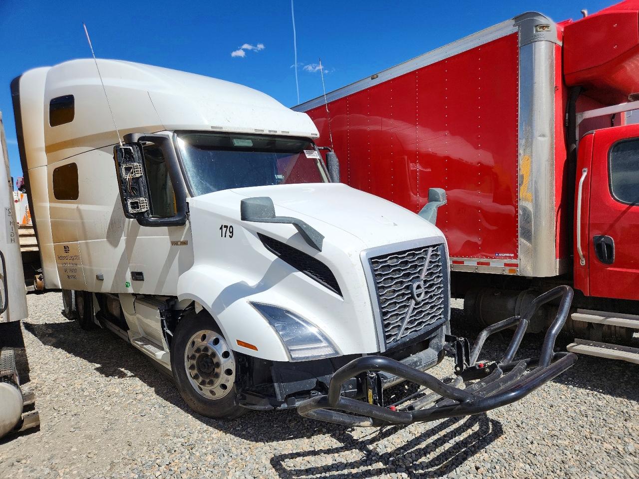 VOLVO VNL 2023 — 2