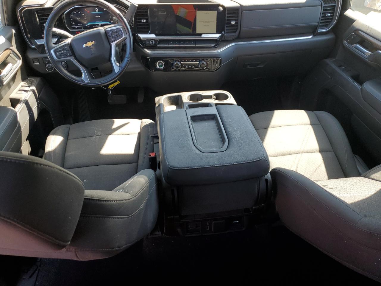 CHEVROLET SILVERADO 2022 — 9
