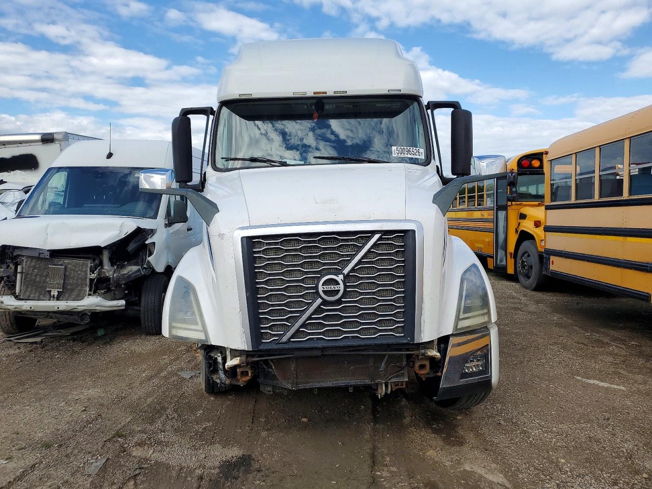 VOLVO VNL 2019 — 10