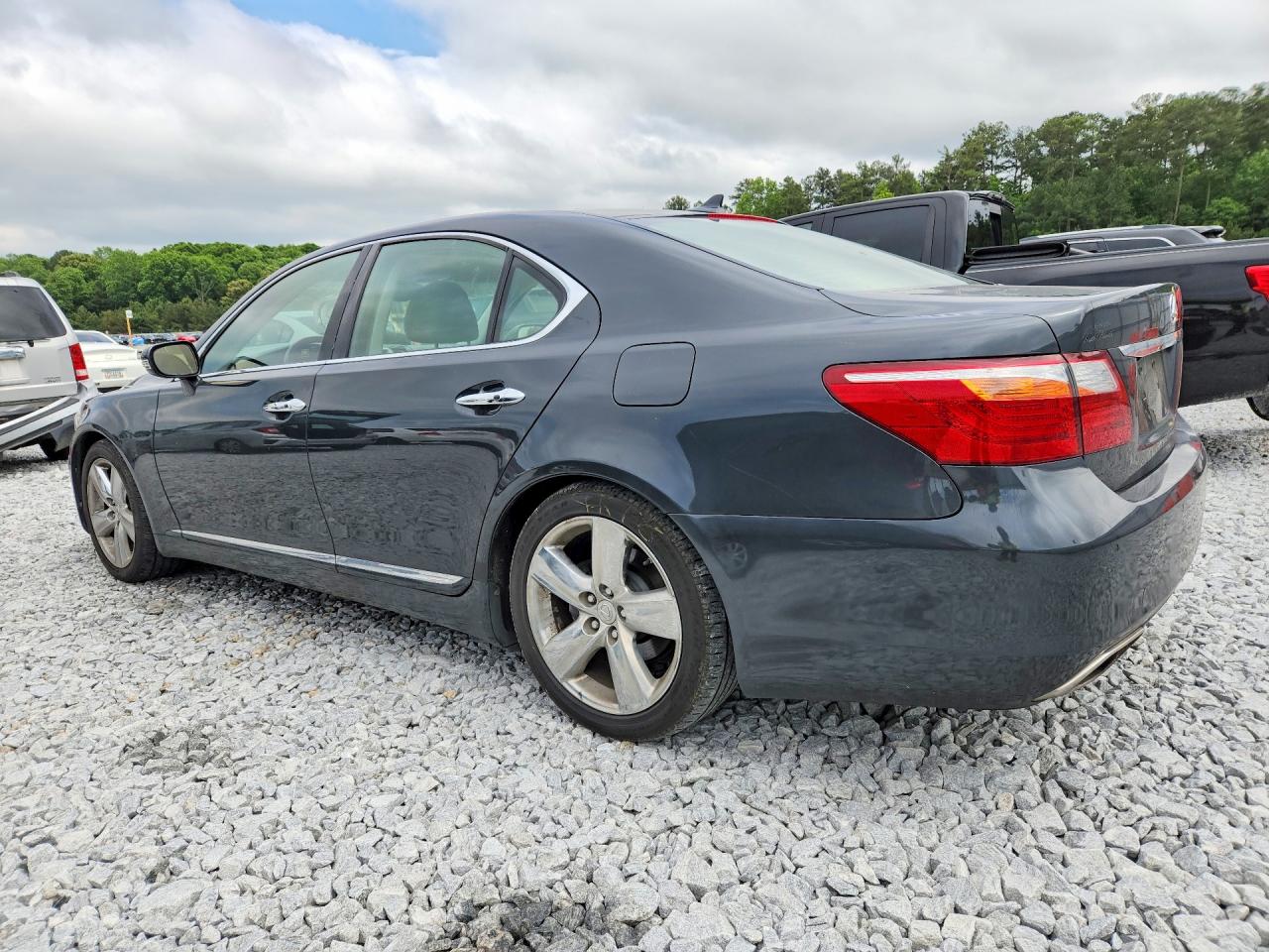 LEXUS LS 2011 — 3