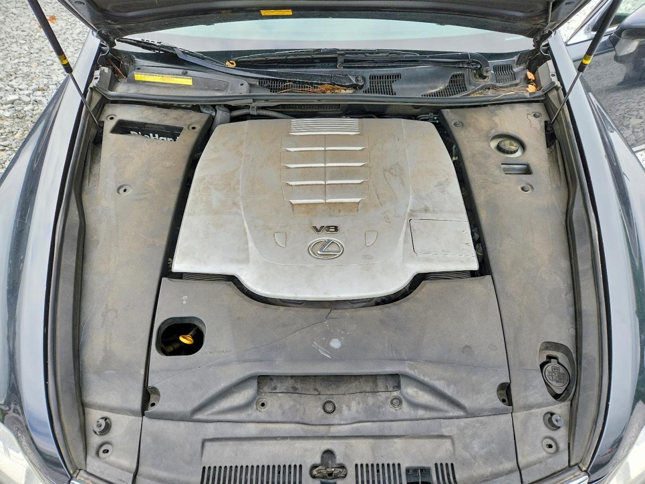 LEXUS LS 2011 — 12
