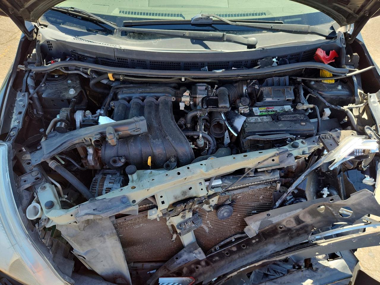 NISSAN VERSA 2011 — 12