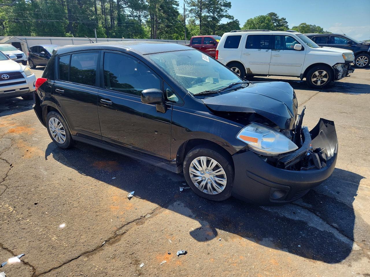NISSAN VERSA 2011 — 5