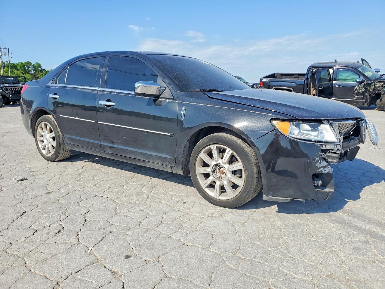 LINCOLN MKZ 2011 — 5