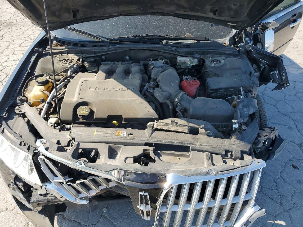 LINCOLN MKZ 2011 — 12