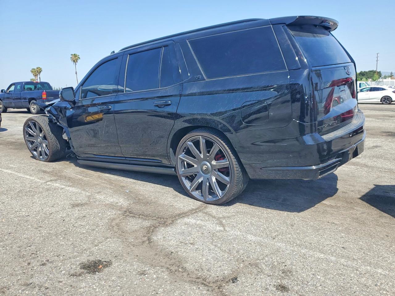 CADILLAC ESCALADE 2021 — 3